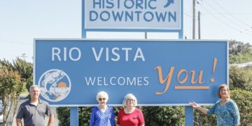 Western Entrance Welcomes YOU!